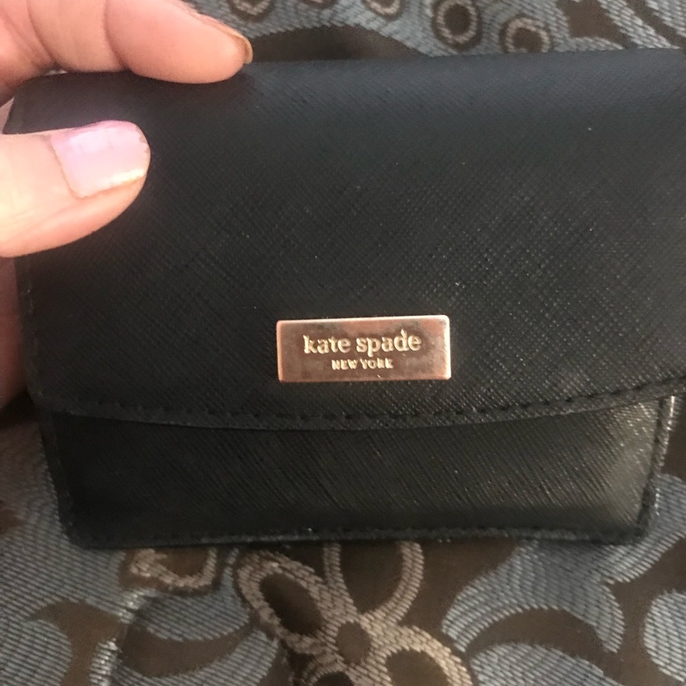Kate Spade ♠️ Wristlet - Picture 4 of 4